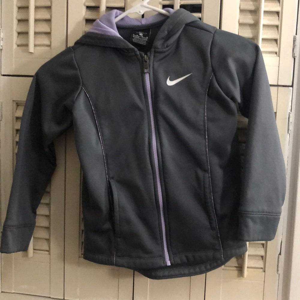 Girls Nike zip up